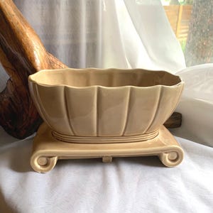 Pot de fleurs oblong sur piédestal en céramique, poterie, céramique, États-Unis, Mcm/Art Deco vintage