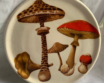 Vintage Round Ceramic Mushroom Trivet - Transfer-ware Image