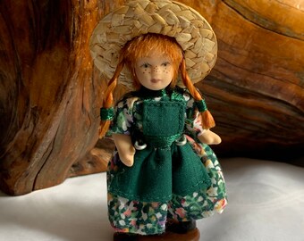 Vintage Miniature Anne of Green Gables Porcelain Doll - Heritage Edition