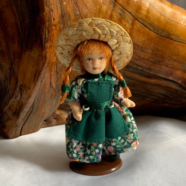 Vintage Miniature Anne of Green Gables Porcelain Doll - Heritage Edition