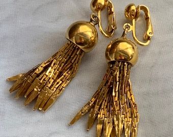 Vintage Gold Tone Link Chain Tassel Clip on Earrings