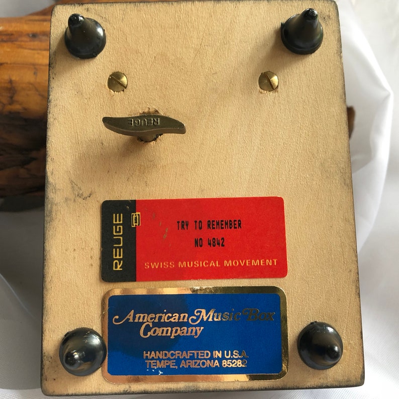 Vintage American MusicJewellery Box Company REUGE Swiss Musical Movement