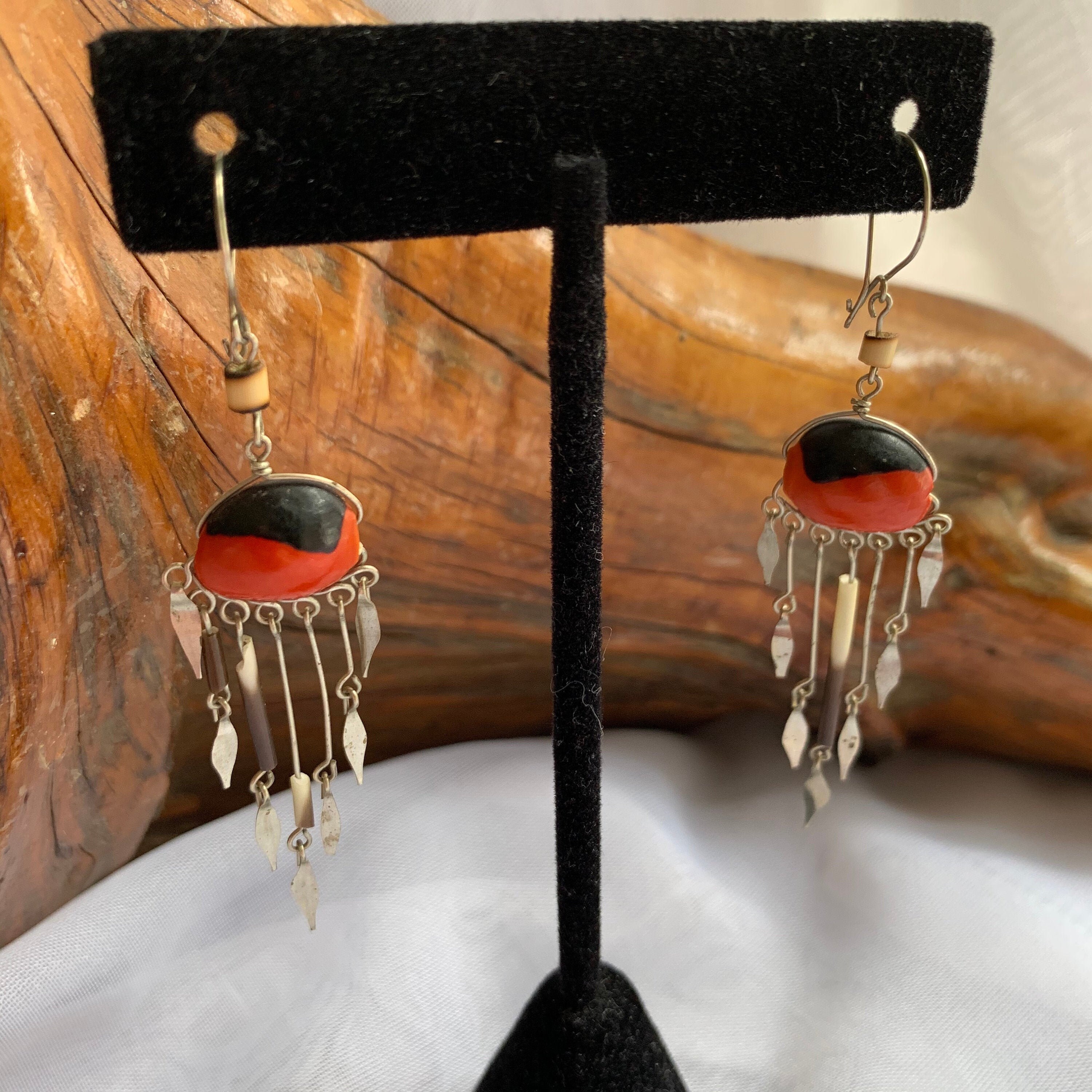 Hand Crafted Vintage Silver Tone Red and Black Seed BeadQuills Dangle Earrings