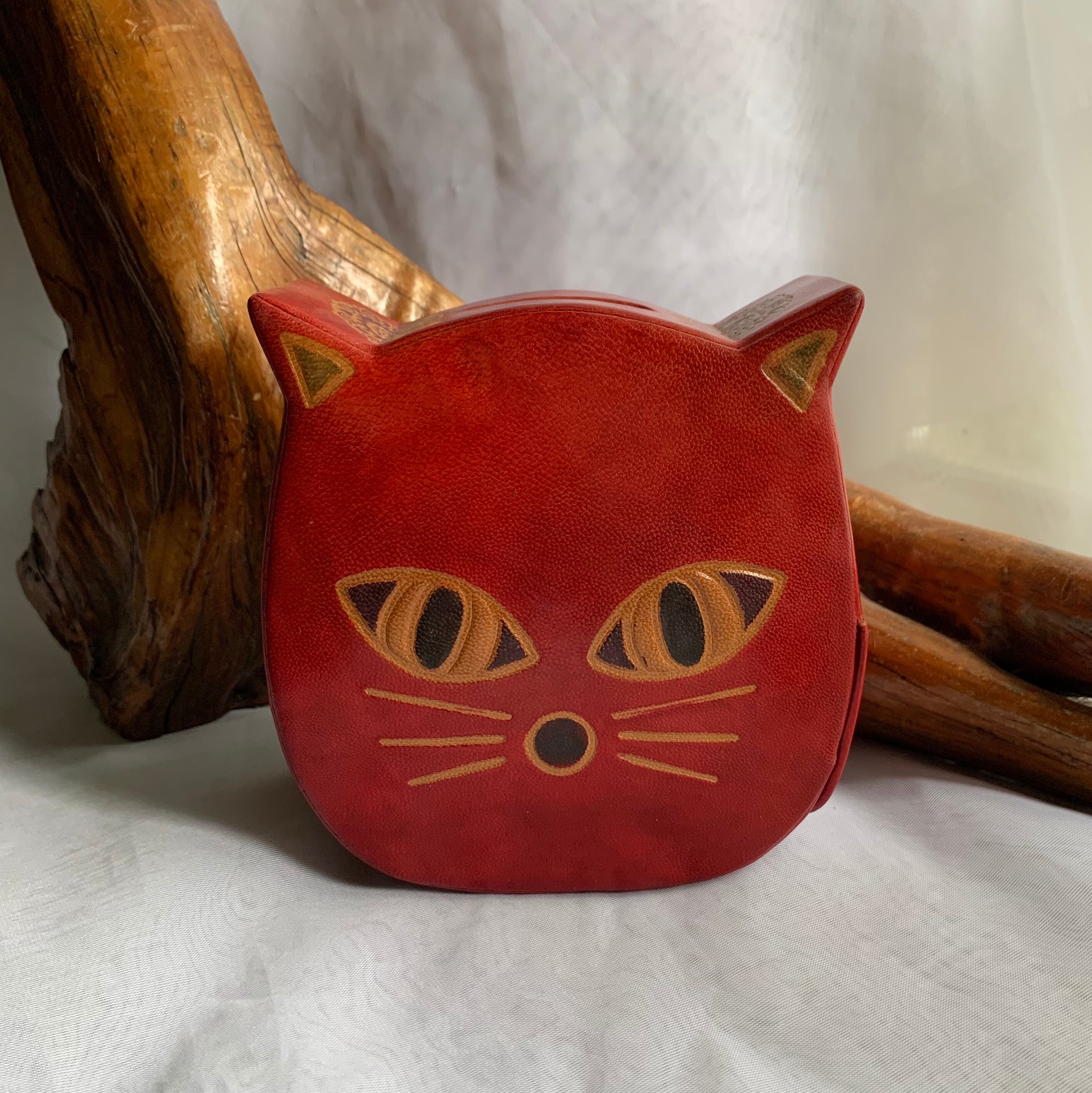 Peek a Boo Leather Coin Purse – The Cat Gallery