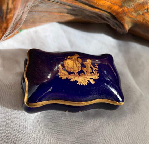 Vintage Porcelain Cobalt Blue/Gold Gilt Courting … - image 2