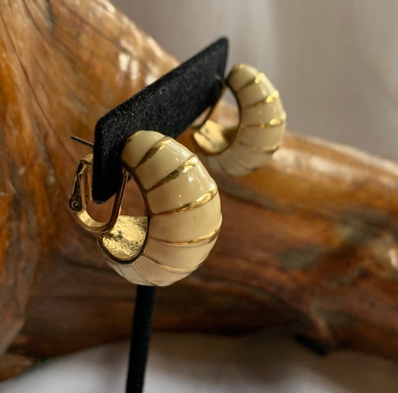 Nina ricci gold hoops - Gem