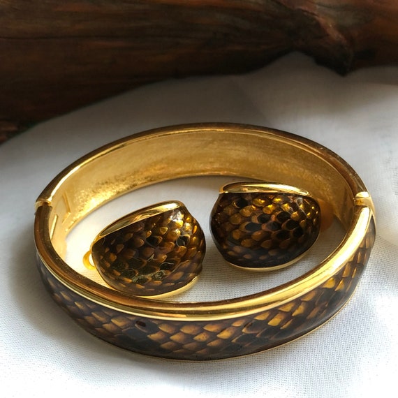 Vintage Gold Tone Amber Faux Enamel Acrylic Snake