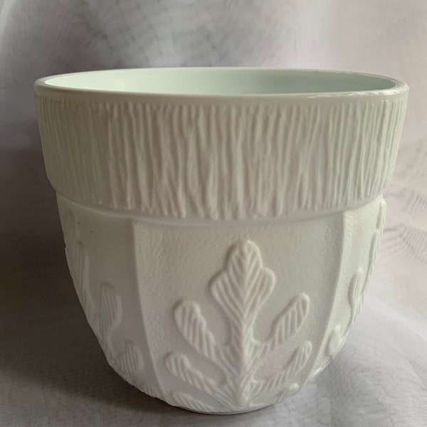 Vintage Mcm Oak Leaf Relief Milk Glass FTD Plant Pot/Planter