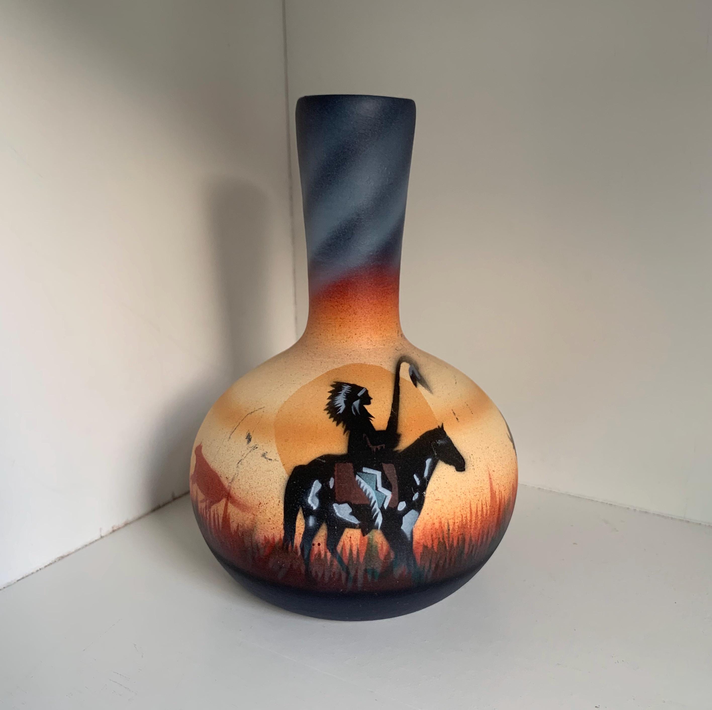 Vase Double Tige En Faïence Navajo J. Banally - Signé, Montagnes De Buffles