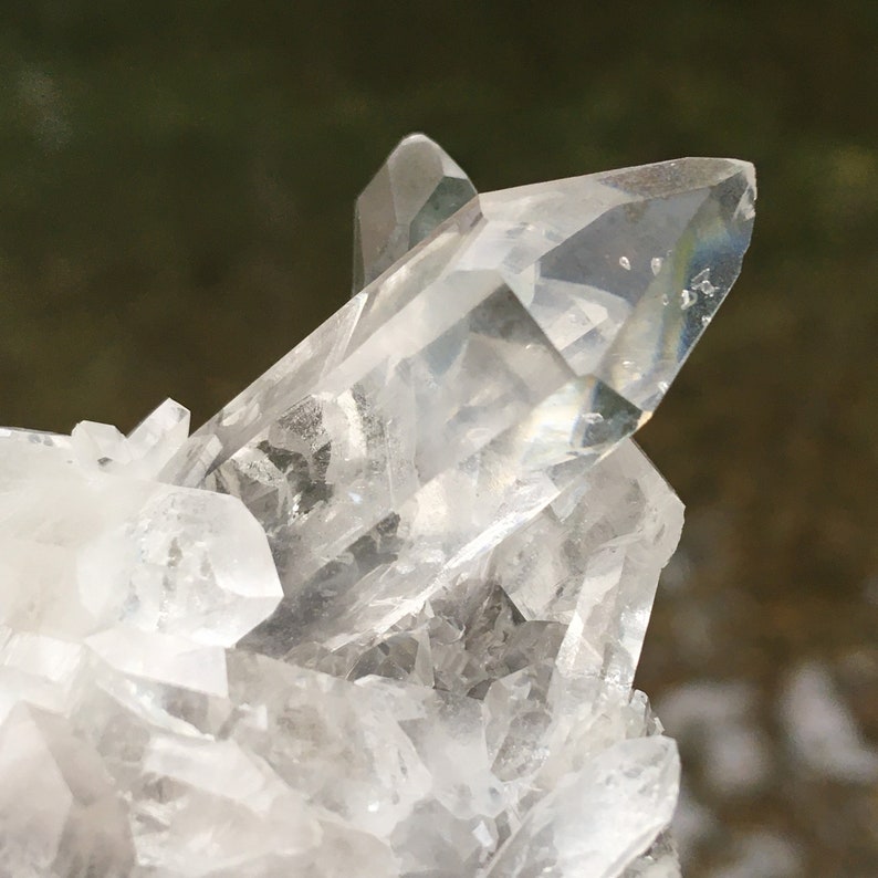 DIAMOND WINDOW CRYSTAL Bathroom Decor Crystal Collection Raw Stones Arkansas Clear Quartz Cluster Gifts for Women Healing Stones