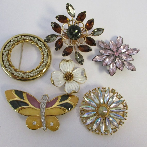 Vintage Lot of Five Brooches