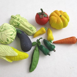 Vintage Miniature Vegetables for Dollhouse, Tiny Realistic Food Accessories, Collectible Mini Veggies for Crafts & Displays