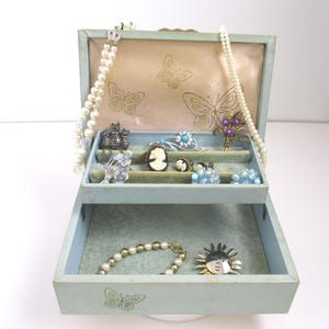 Antique Butterfly Jewelry Box - Etsy