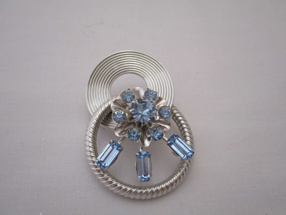 Vintage Coro, Circle Pin, Ice Blue - image 6