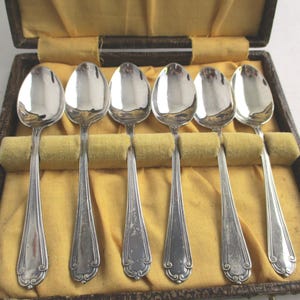 Vintage Silverplate Tea Spoons Set - Walkers EPNS JMC - Brown Case
