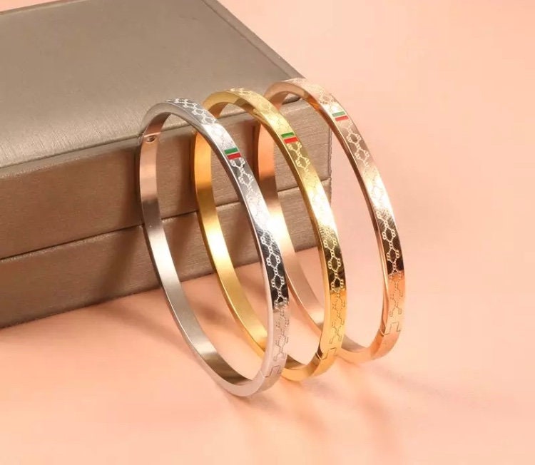 18K Gold Plated Bangle - Etsy Sweden 18K Gold Plated Bangle - Etsy Sweden