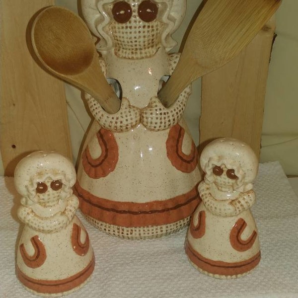 Vintage 1970s Sittre Ceramic Burlap Rag Doll Set Utensil Holder and Salt & Pepper Shaker, Gingerbread Doll, Kitchen, Storage, Hand Painted