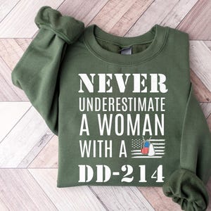 Veteran Military Gift,Female Veteran T-shirt, Veteran Sweatshirt, Gift for Female Veterans, Military Retirement Gift, Veteran&#39;s Day Gift