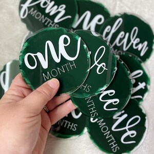 Acrylic Baby Monthly Milestone Set, Painted Acrylic Baby Gifts, Baby Monthly Milestone Discs, Acrylic Monthly Markers, Newborn Photo Props