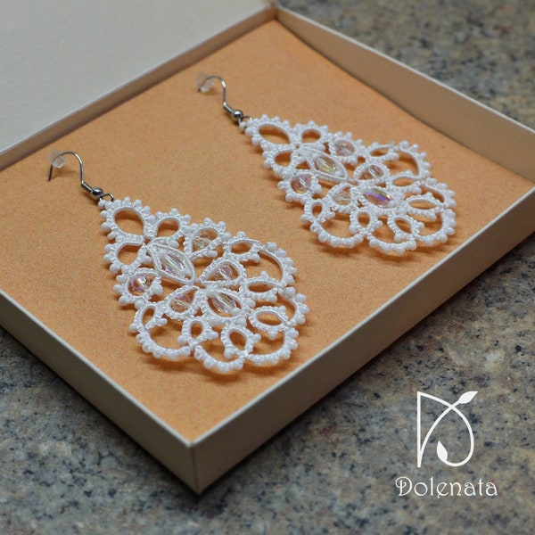 Lace earrings, Wedding earrings, Delicate earrings, White lace jewelry, Tatting Lace, Bridesmaid earrings, Dangle earrings, White earrings