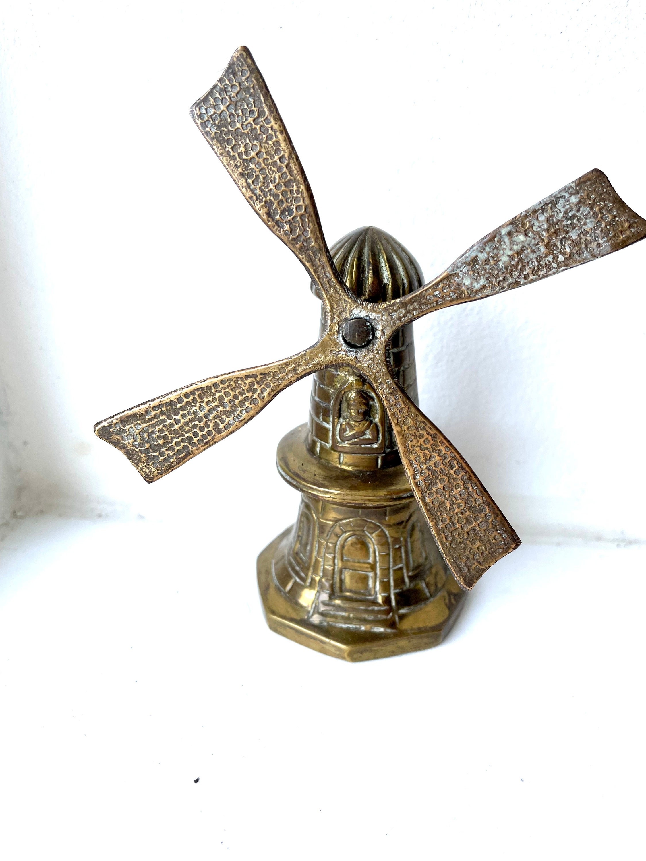 The Windmill Bread Cloche - The Windmill Cast Iron