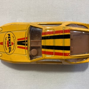 Zee Toys Porsche 928S Pennzoil D89 1:64 Scale image 9