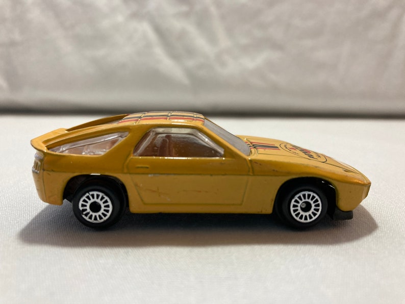 Zee Toys Porsche 928S Pennzoil D89 1:64 Scale image 3