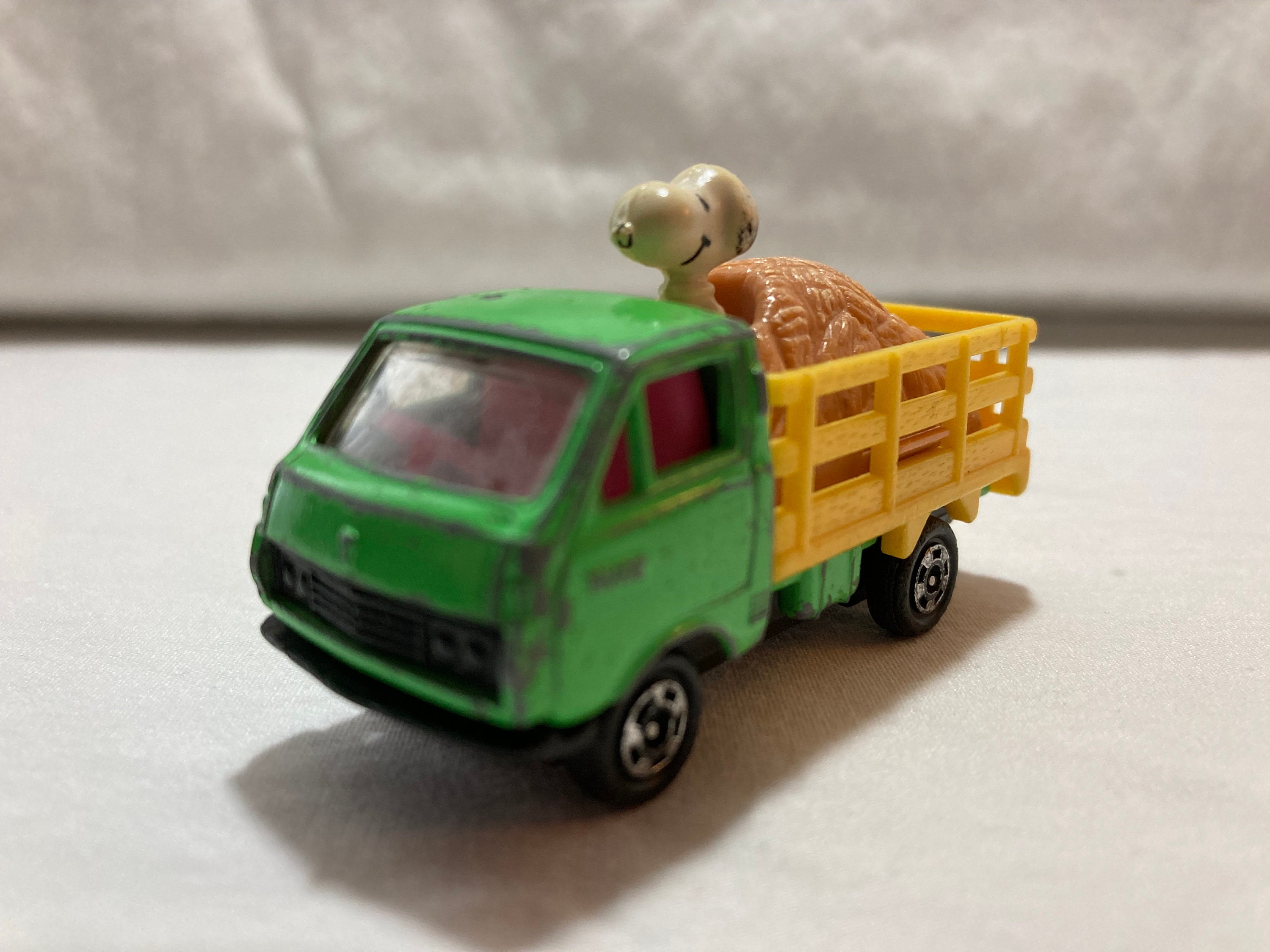 Snoopy Diecast Car 