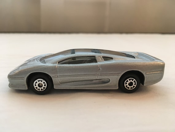 Jaguar XJ220 Maisto Echelle 1 63 Etsy France