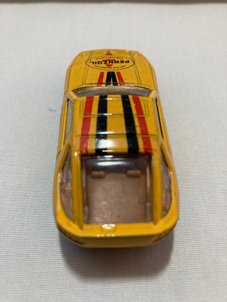 Zee Toys Porsche 928S Pennzoil D89 1:64 Scale image 8