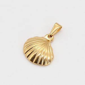 Gold Sea Shell Charm - Gold Plated Charms - Beach Jewelry - Shell Pendant - Charm For Necklace - Shell Necklace - Jewelry Making -