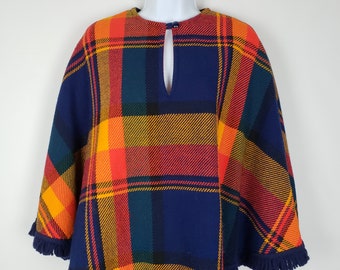 Vintage Ladies Poncho Beeline Fashions Tartan SM- MD Fringe Trim