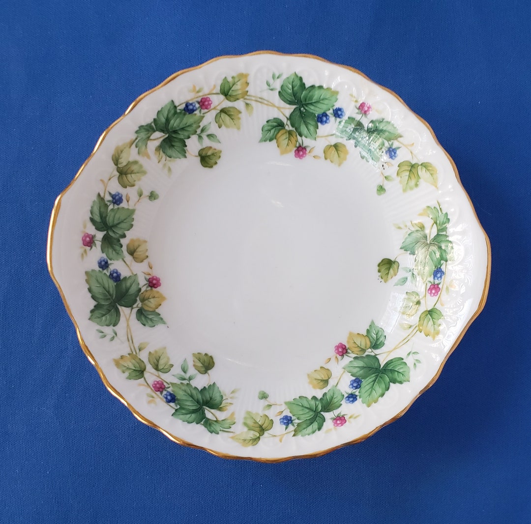 Andrea by Sadek Vines Blue and Red Berries Relish Dish 5 1/2 Inch