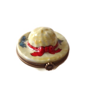 Limoges Peint Main Summer Straw Hat Bonnet Trinket Box Red Bow