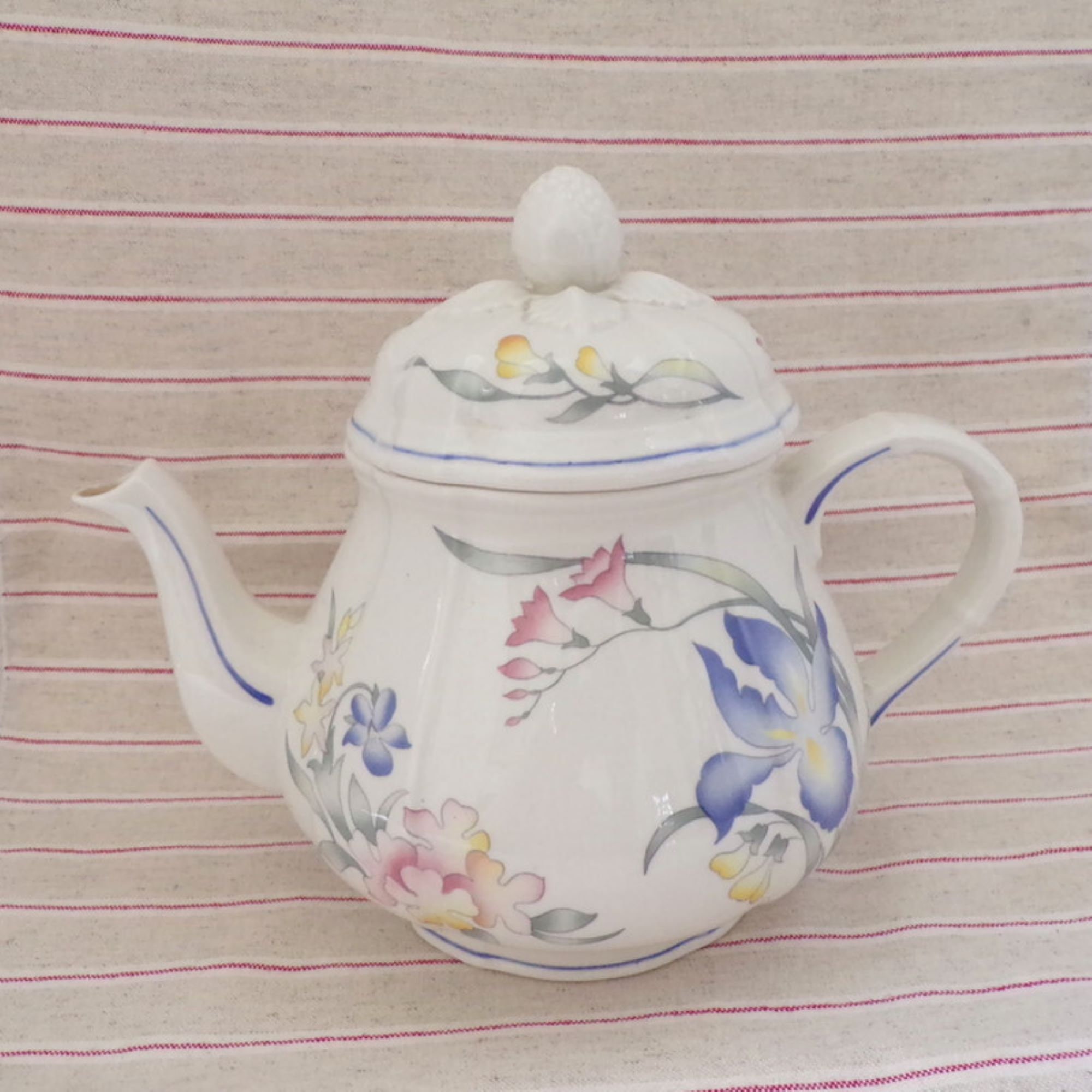Villeroy and Boch Riviera Tea Pot and Lid   3234