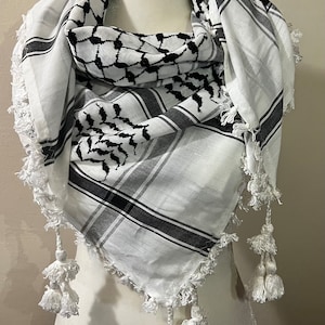 Palestinian Style (Defective) Kufiya. Shemagh, Hatta, Authentic original woven kufiya. Please read description