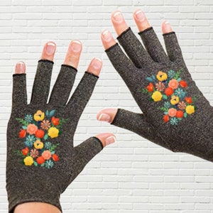 Fingerless Gloves for Women - Arthritis Gloves - Texting Gloves - Arthritis Relief - Driving Gloves - Compression Gloves - Bouquet