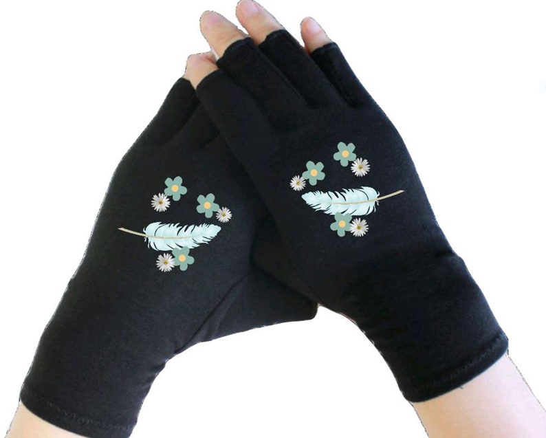 Fingerless Gloves for Women Arthritis Gloves Texting Gloves Arthritis Relief Driving Gloves Compression Gloves Daisy Feathers Black