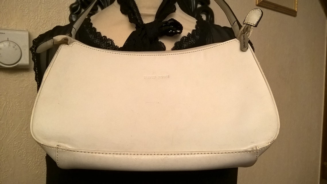 Sacoche vintage,sac vintage,sac à main,sac femme,sac fille,cadeau femme,cadeau fille,sac en simili cuir,couleur blanche,cadeau vintage, foto 1 de 4