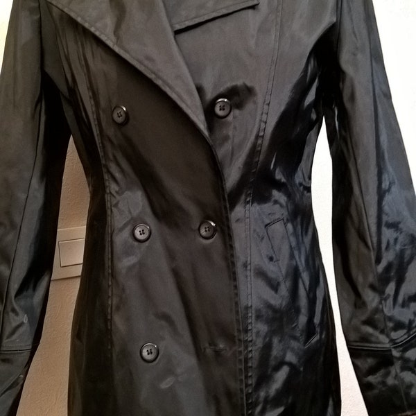 Veste vintage,en matière brillante,Couleur noir,veste femme,veste fille,vêtements femme,vêtements fille,cadeau femme,cadeau fille,Double Col