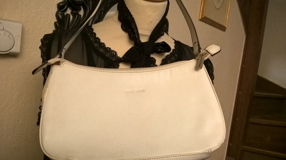 Sacoche vintage,sac vintage,sac à main,sac femme,sac fille,cadeau femme,cadeau fille,sac en simili cuir,couleur blanche,cadeau vintage, foto 2 de 4