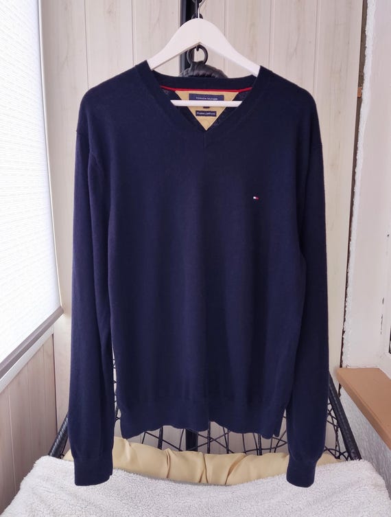Vintage Tommy Hilfiger Navy Colour Premium Lambs Wool V-neck