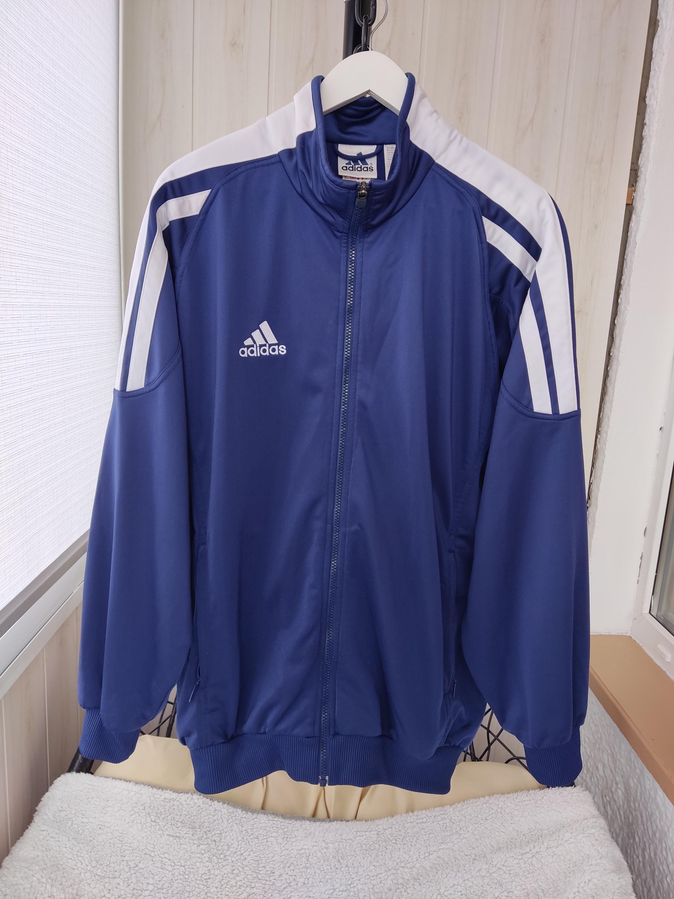 Vintage Retro Y2K Adidas Navy Embroidered Track Jacket. Size Vintage Retro Y2K Adidas Navy Embroidered Track Jacket. Size