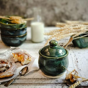 Handmade Stoneware Sugar Bowl with Lid: Artisan Kitchen Storage