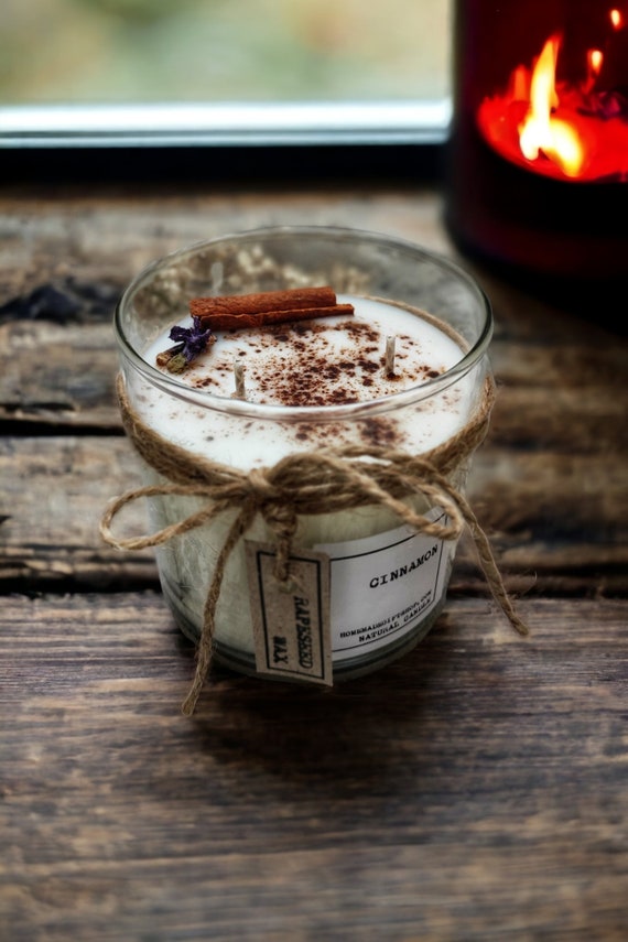 Cinnamon Vanilla Soy Wax Candle / Autumn Candle / Winter Fragrance / Gift  for Her / Festive Fragrance / Autumn Home Decor / Vegan Candle 
