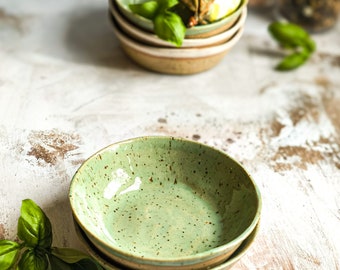Small ceramic  dish | Condiment bowl | Handmade soy sauce dish | Seasoning bowl | Ring dish | Trinket dish | Foodie gift | Ceramic bowl