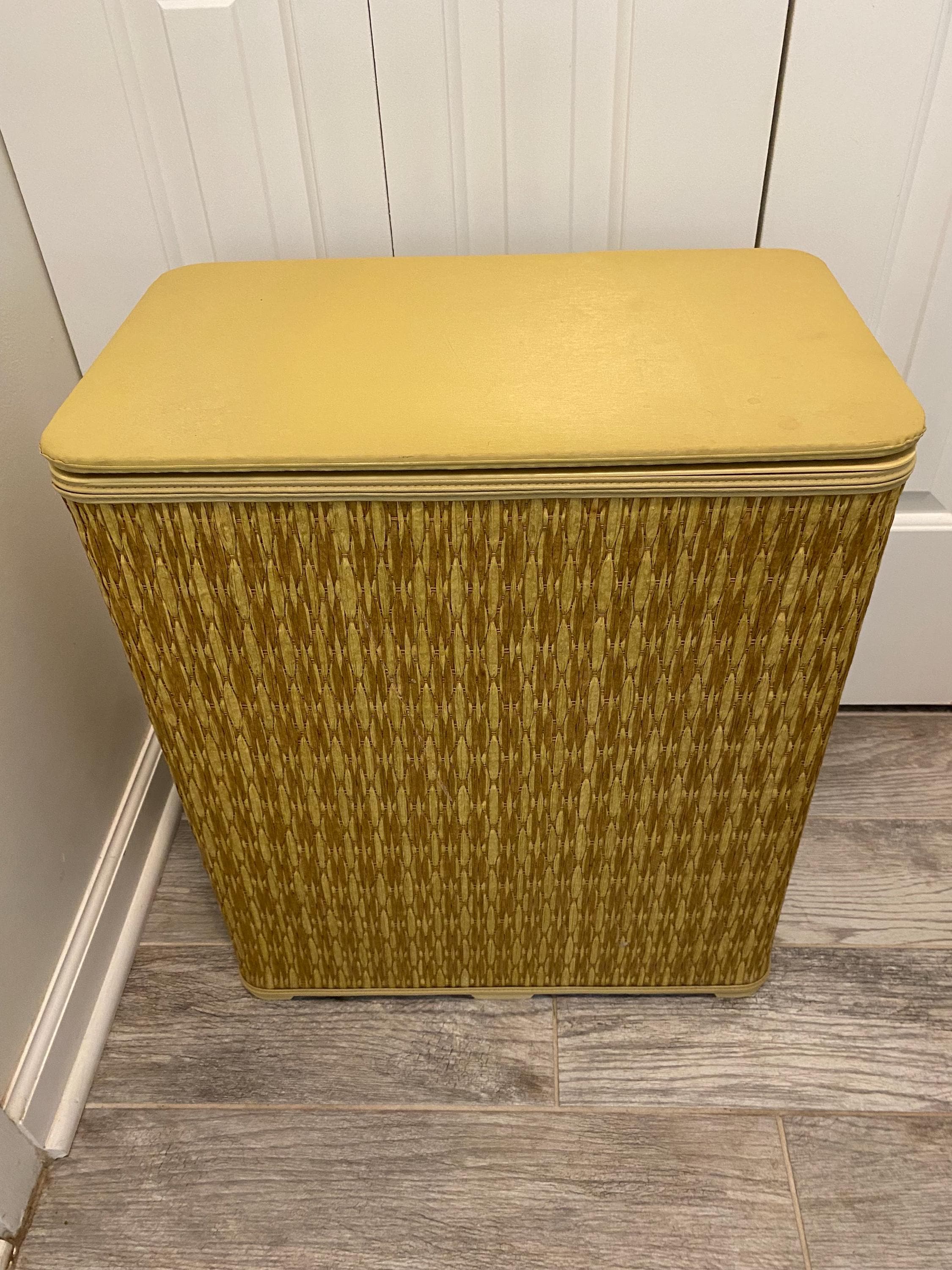 Vintage Burlington 70’s Clothes Hamper Gold Color.Large Size