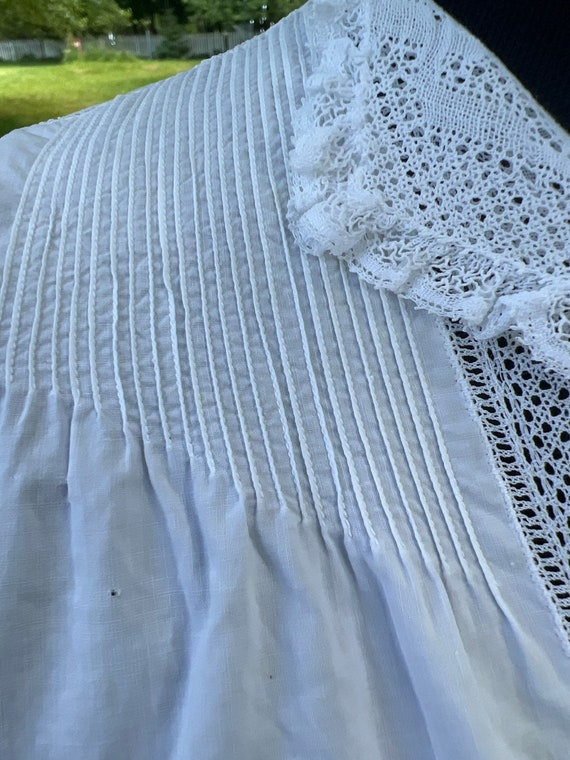 Antique Victorian White Cotton and lace nightgown - image 6
