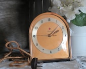 Art Deco Electric Clock 1930s Telechron Mayfair 7F75 Table Top Brass Trim Bakelite Base Vintage Timepiece Grandmillenial Decor