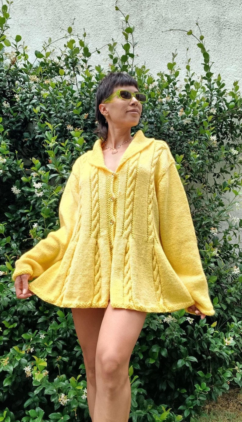 100% handmade knit wear. Unique designs made to measure